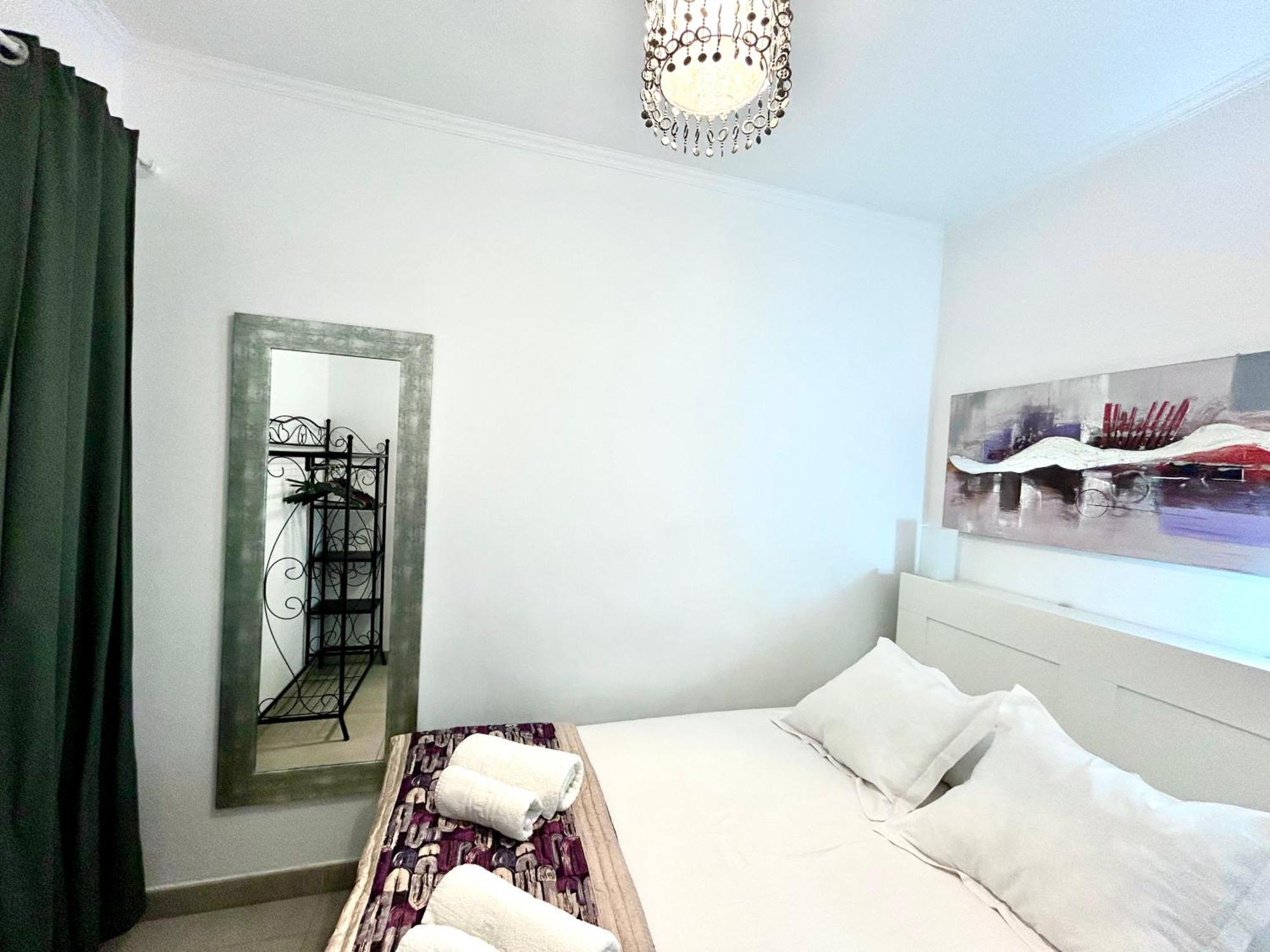 Apartment Sagrera Barcelona Buitenkant foto